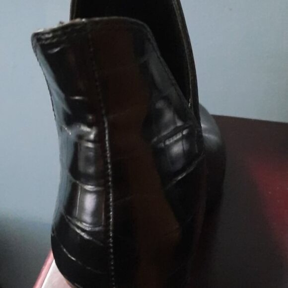 Steve Madden Black Rookie  Leather Upper Crocodile Print 3 Inch Heel Size 8.5 - Picture 7 of 12